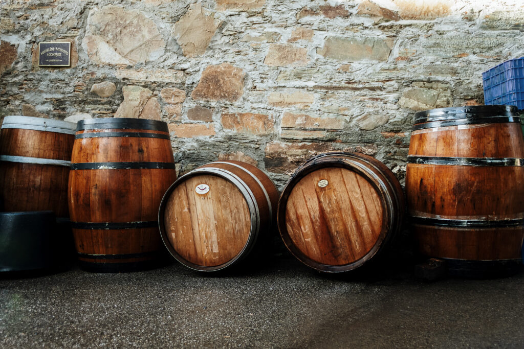 bodega de vino, barriles